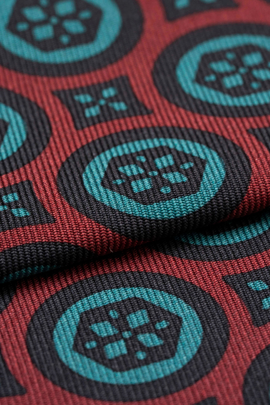 Cravatta stampata in twill di seta disegno medaglioni   - new