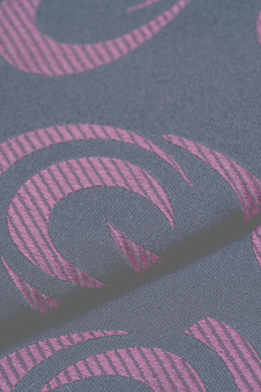 Cravatta jacquard in seta con disegno geometrico deco  