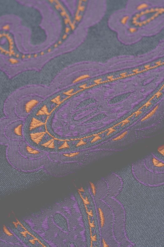 Cravatta jacquard in seta con disegno paisley  