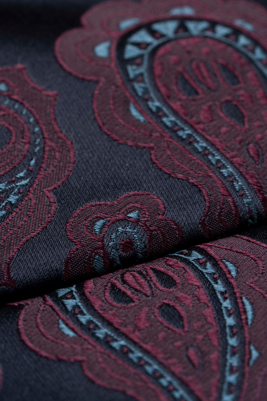 Silk jacquard tie with paisley design   - new