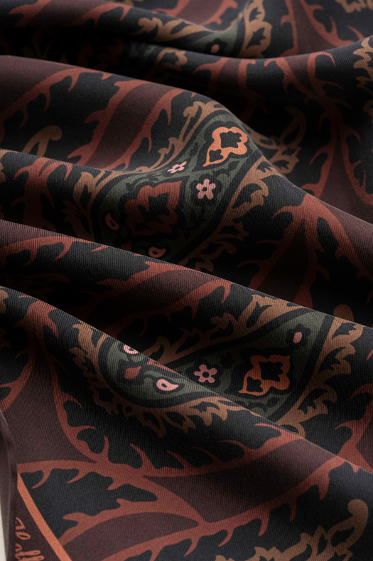 Foulard in seta disegno paisley   - new