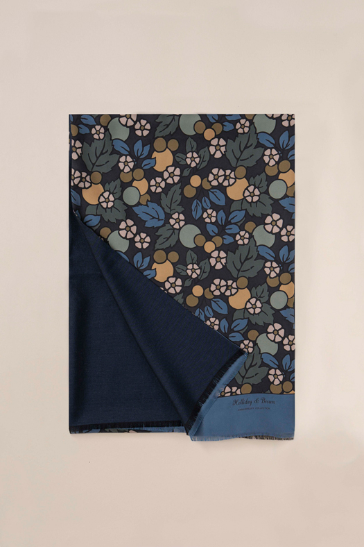 Double-faced printed scarf with floral design   - new